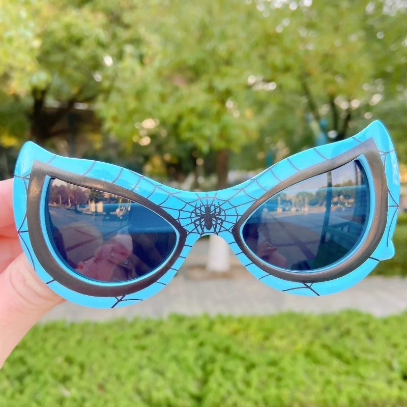 Spider-Man Sunglasses - Image 5