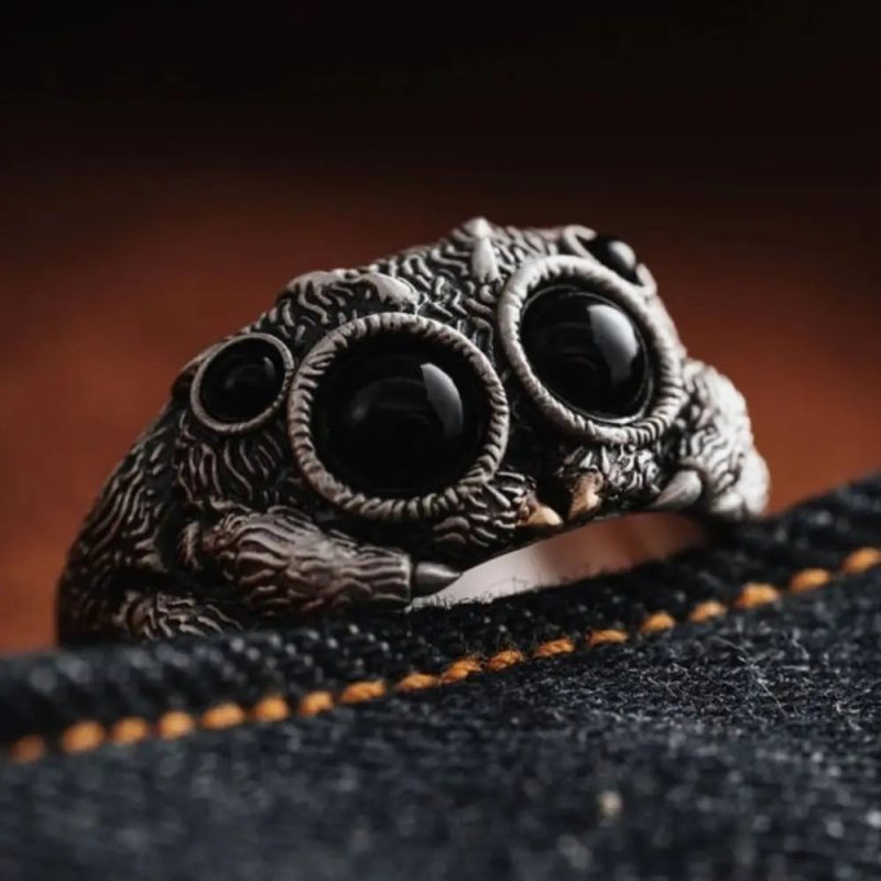 Black Agate Jumping Spider Ring - Image 3